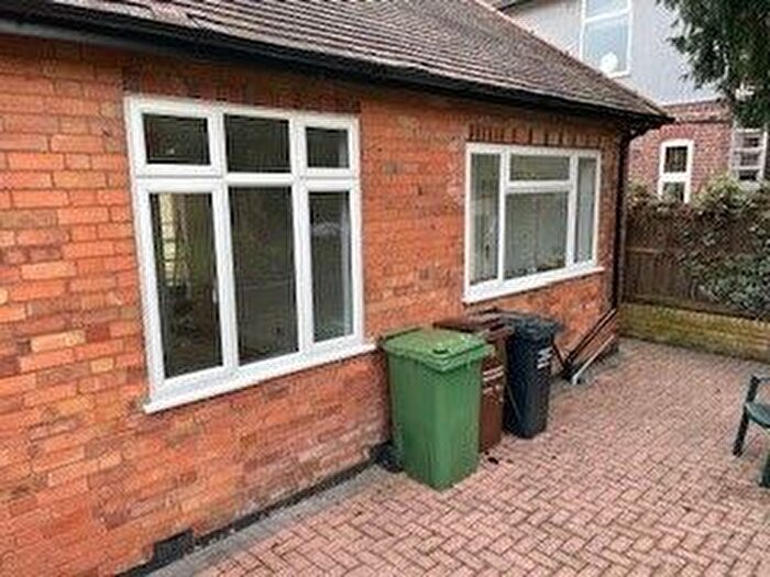 2 Bedroom Bungalow To Rent In Birstall Road, Birstall, Leicester, LE4