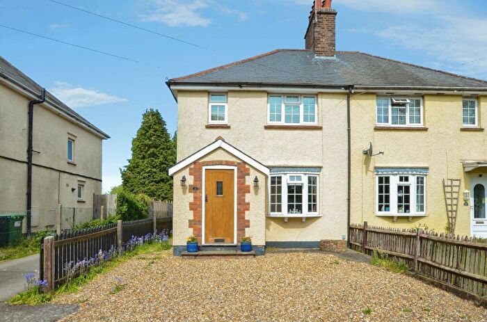 4 Bedroom Semi-Detached House For Sale In Chipperfield Road, Chipperfield, HP3