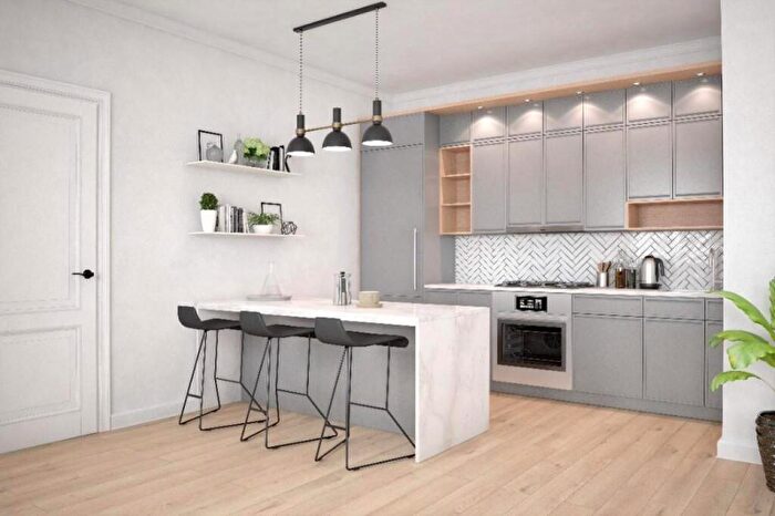 2 Bedroom Flat For Sale In Pavilion Court, Stanningley Road, Leeds, West Yorkshire, LS28