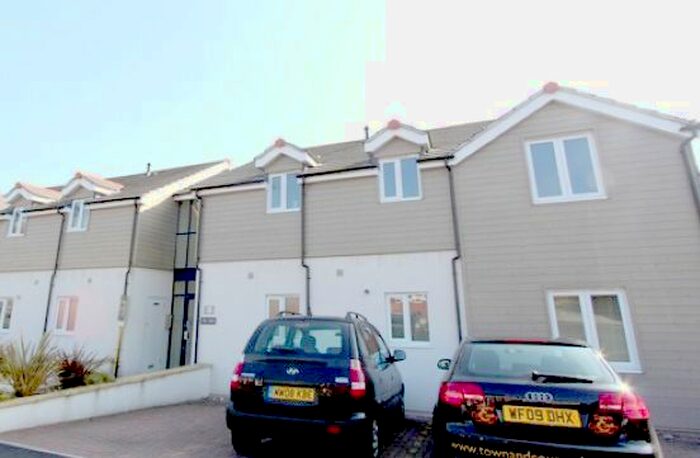 2 Bedroom Flat To Rent In Grantley Gardens, Mannamead, Plymouth, PL3