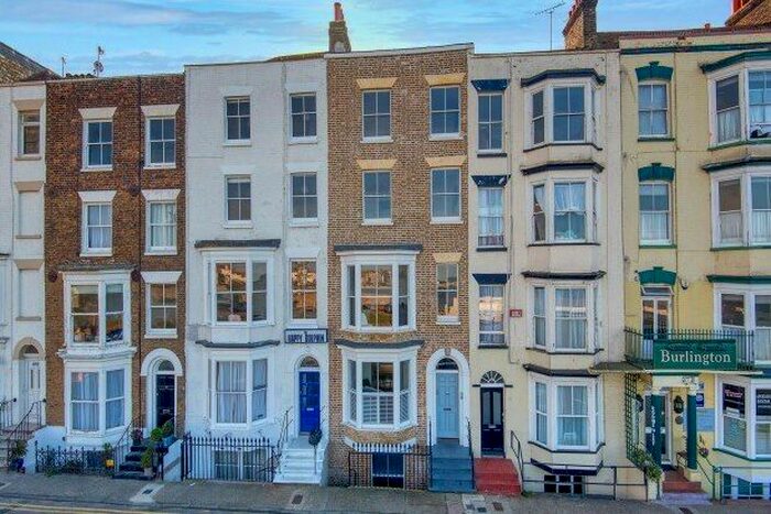 3 Bedroom Flat To Rent In Buenos Ayres, Margate, CT9