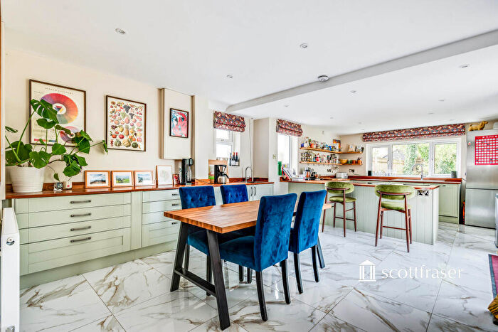 3 Bedroom Terraced House To Rent In Hanborough Road, Eynsham, OX29