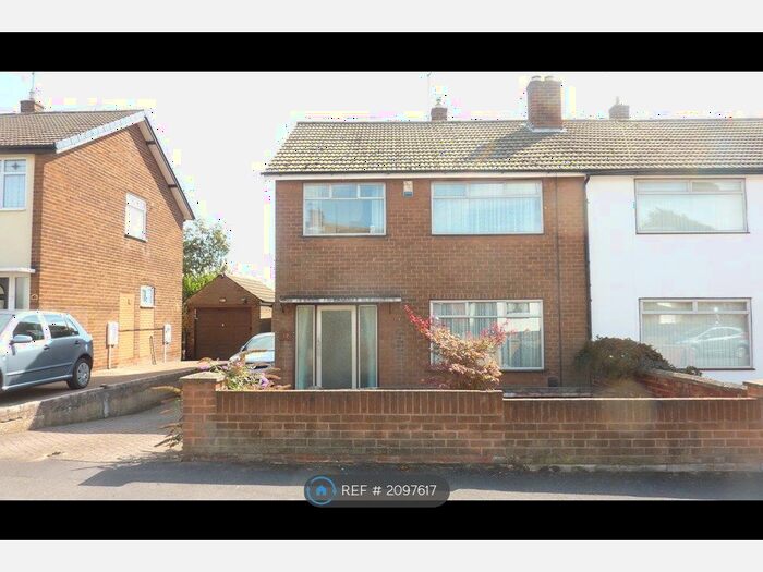 4 Bedroom Semi-Detached House To Rent In Hemmingfield Crescent, Worksop, S81