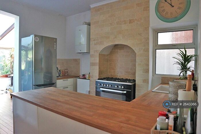 1 Bedroom Maisonette To Rent In Eden Road, London, CR0