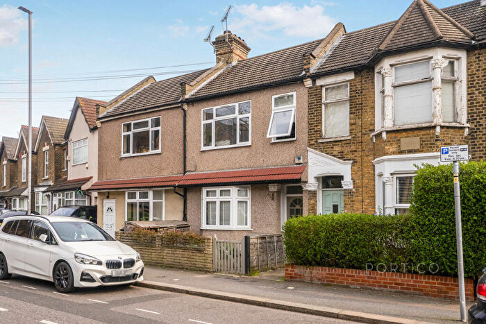 1 Bedroom Flat To Rent In Palmerston Road, London, E17