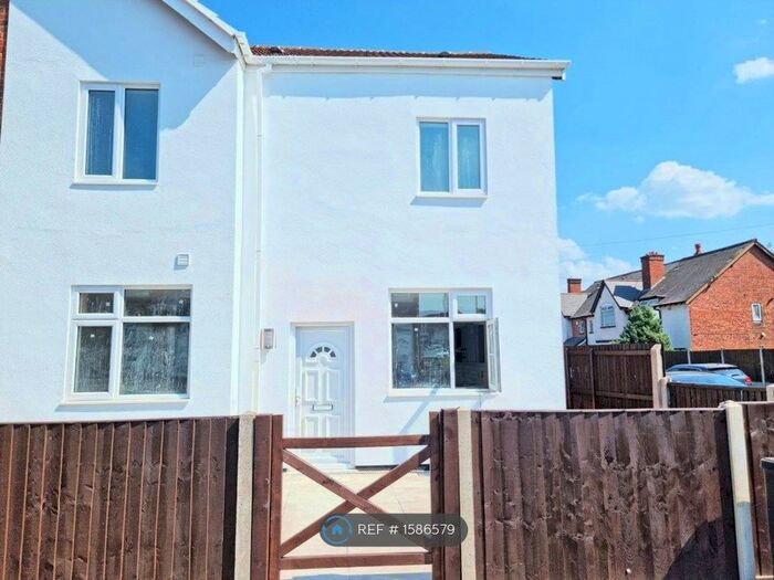 1 Bedroom Flat To Rent In Mckean Road, Oldbury, B69