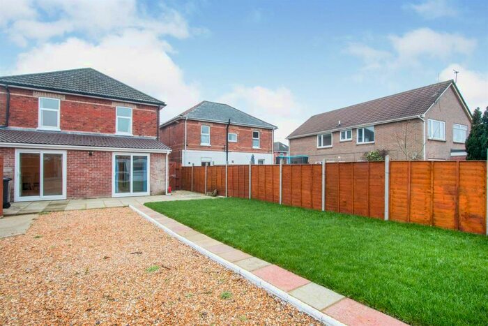 4 Bedroom House To Rent In Brassey Road, Bournemouth, BH9