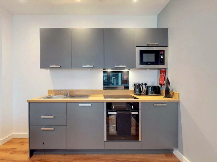 1 Bedroom Apartment To Rent In Water Street, Liverpool, Merseyside, L2