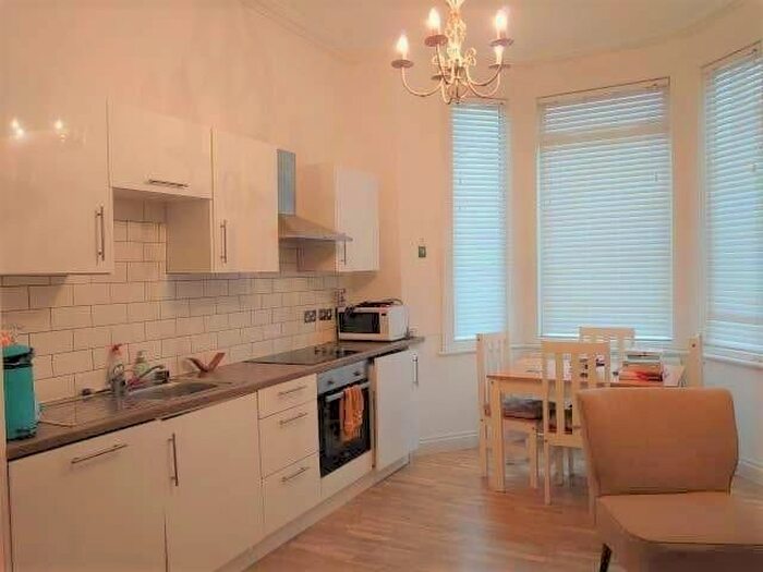 1 Bedroom Property To Rent In Kilburn Lane, London, W10
