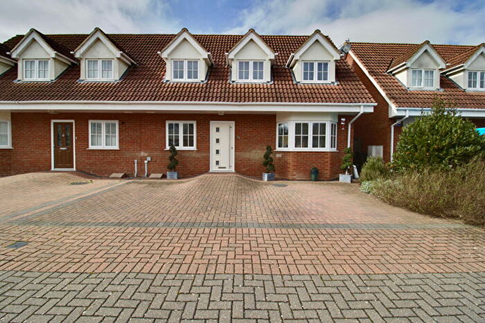 3 Bedroom Semi-Detached House For Sale In Ashton Court, High Road, Laindon, SS15