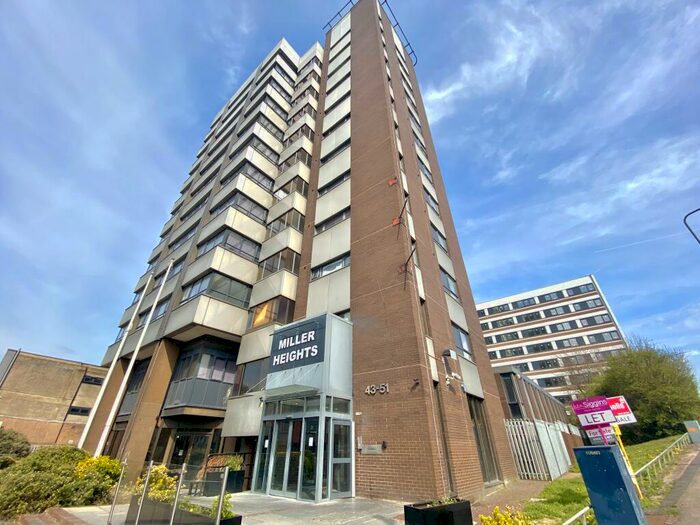 2 Bedroom Apartment To Rent In Lower Stone Street, Maidstone, ME15