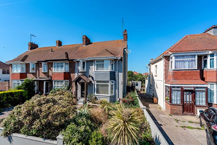 4 Bedroom End Terrace House For Sale In Brougham Road, Worthing, BN11