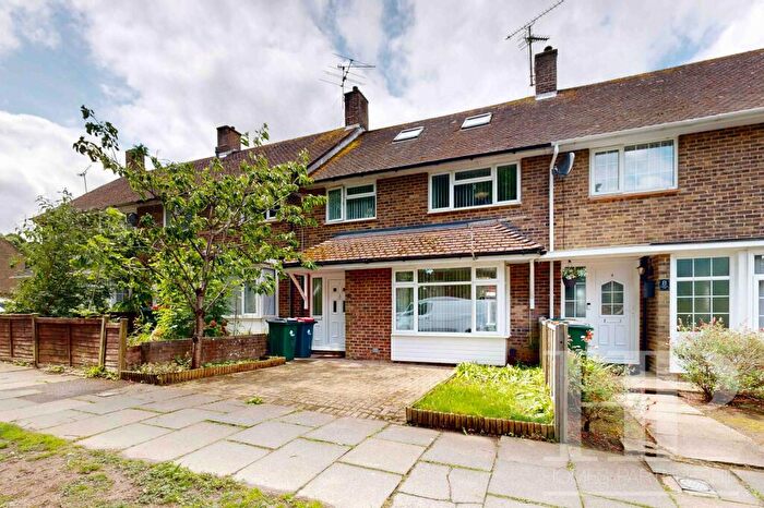 4 Bedroom Terraced House To Rent In Worcester Road, Crawley, RH10