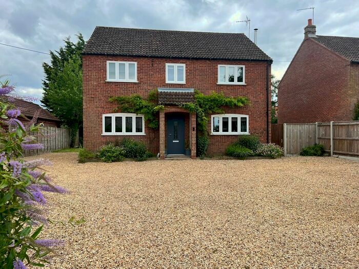 4 Bedroom Detached House For Sale In Fulmodeston Road, Hindolveston, Dereham, NR20