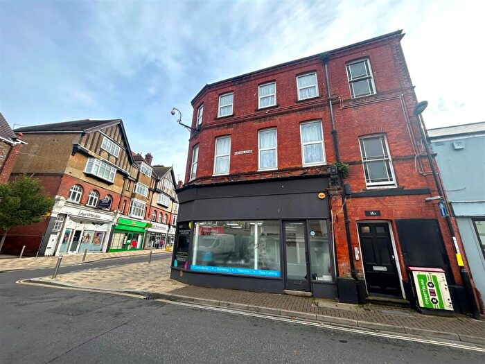 Studio To Rent In Beach Road, Littlehampton, BN17