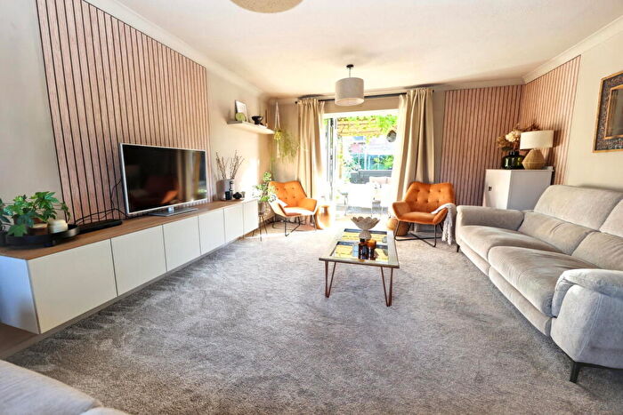 5 Bedroom Detached House For Sale In Red Barn Road, Brightlingsea, CO7