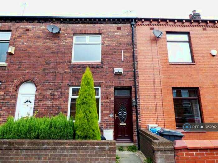 2 Bedroom Terraced House To Rent In George Street, Chadderton, OL9