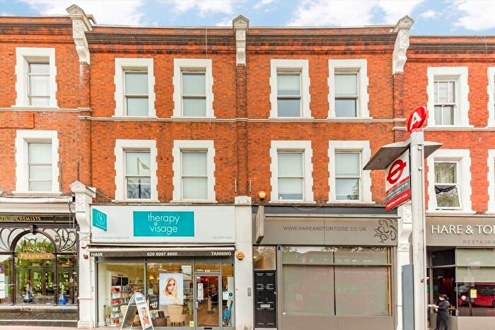 2 Bedroom Flat To Rent In Haven Green, Ealing, W5