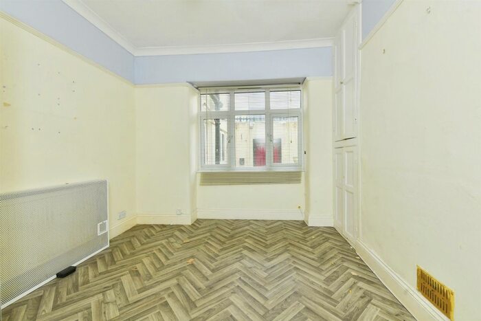 3 Bedroom Terraced House For Sale In Nelson Street, Plymouth, PL4