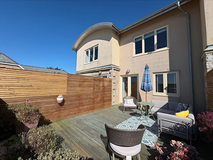 2 Bedroom Terraced House For Sale In Pentire Road, Newquay, TR7