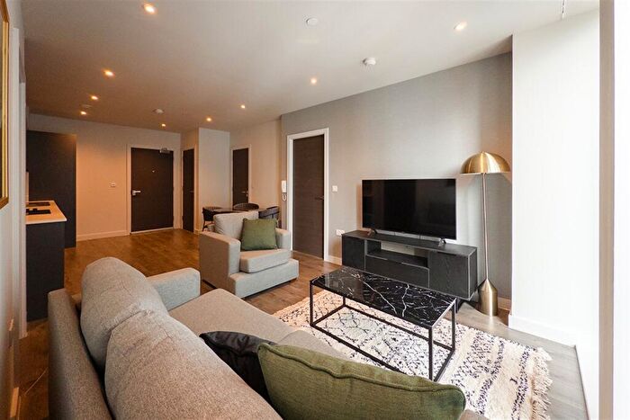 2 Bedroom Apartment To Rent In Embankment Exchange, M3