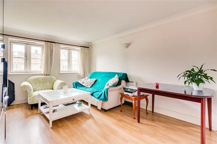 1 Bedroom Flat To Rent In Essex Road, Islington, N1