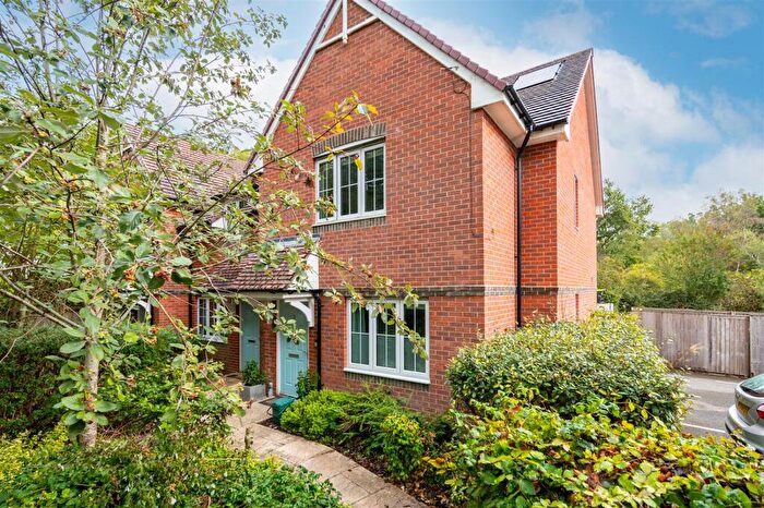 4 Bedroom End Of Terrace House For Sale In Long Toll, Woodcote, Reading, RG8