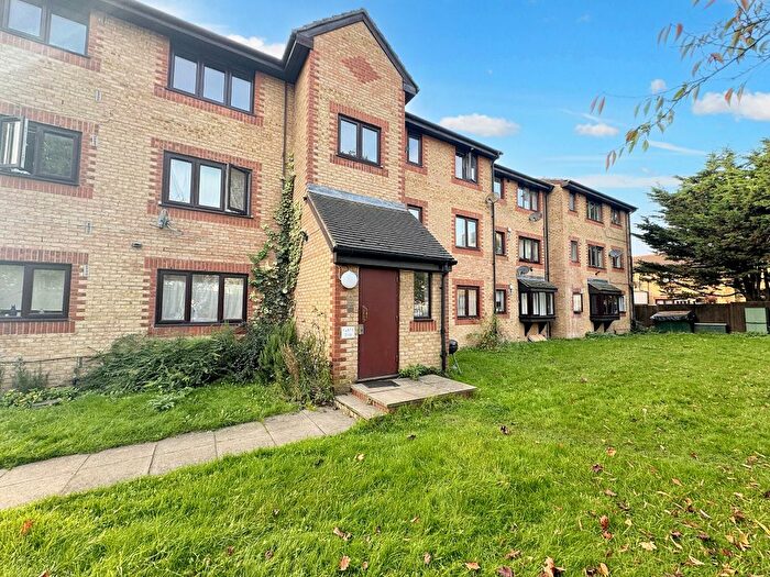 Studio To Rent In Francis Street, Stratford, E15