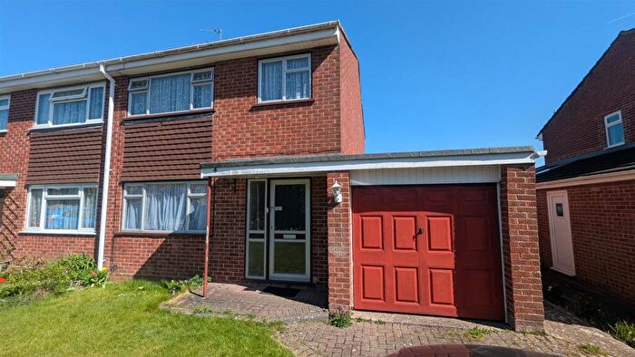 3 Bedroom Semi-Detached House For Sale In Marlborough Gardens, Oakley, Basingstoke, RG23