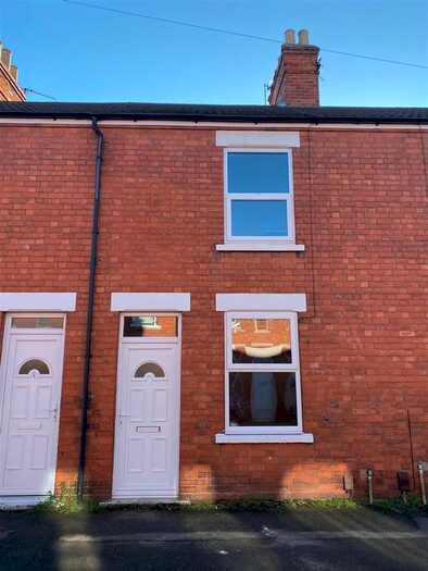 2 Bedroom Terraced House To Rent In Nicholson Street, Newark, NG24