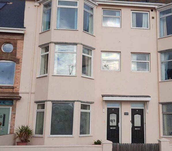 1 Bedroom Apartment To Rent In Mamhead View, Exmouth: Available With Zero Deposit Option, EX8
