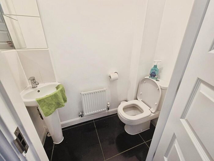 4 Bedroom Terraced House To Rent In Wilmott Road, Rushden, NN10