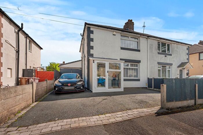 3 Bedroom Semi-Detached House For Sale In Dennis Avenue, St. Helens, WA10