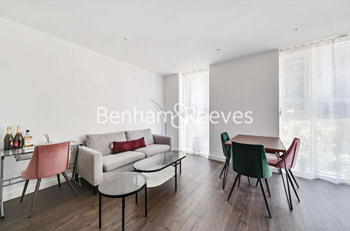 1 Bedroom Apartment To Rent In Hartingtons Court, Coster Avenue, N4