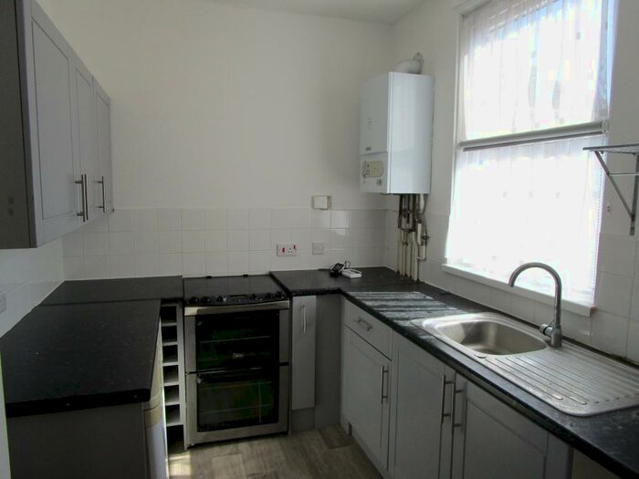 2 Bedroom Flat To Rent In North Street, Bedminster, Bristol, BS3