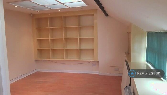 1 Bedroom Flat To Rent In Wrigley Head, Failsworth, Manchester, M35