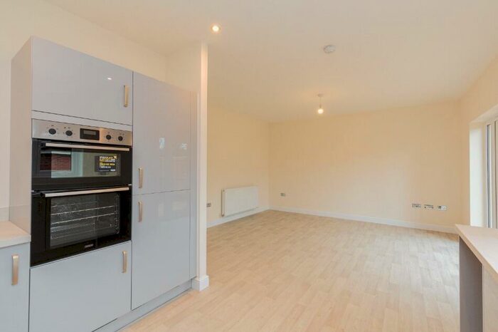 2 Bedroom Bungalow For Sale In Lyndale Road, Burscough, L40