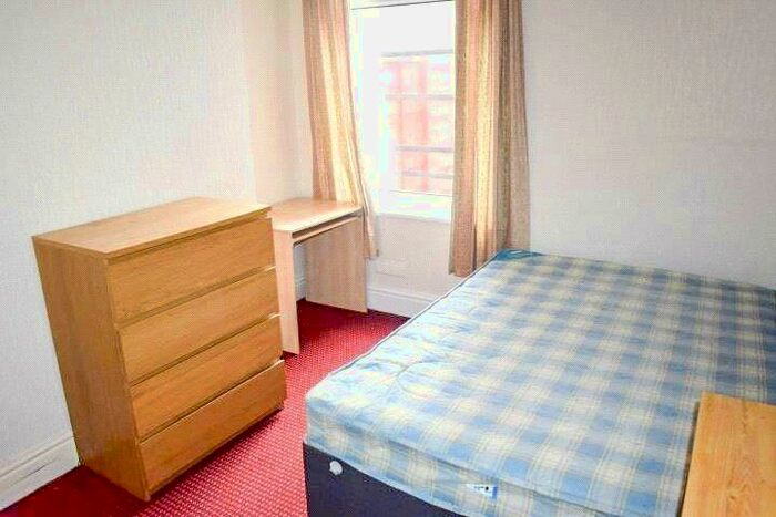 4 Bedroom Terraced House To Rent In Filey Road, Fallowfield, M14