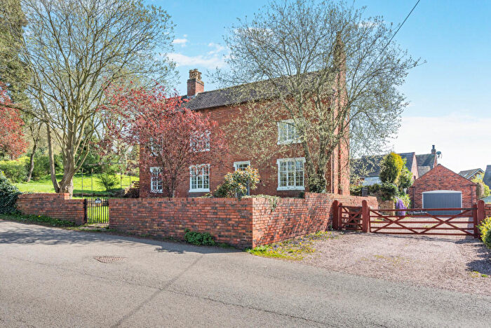 6 Bedroom Detached House For Sale In Smithy Lane Hixon Stafford, Staffordshire, ST18