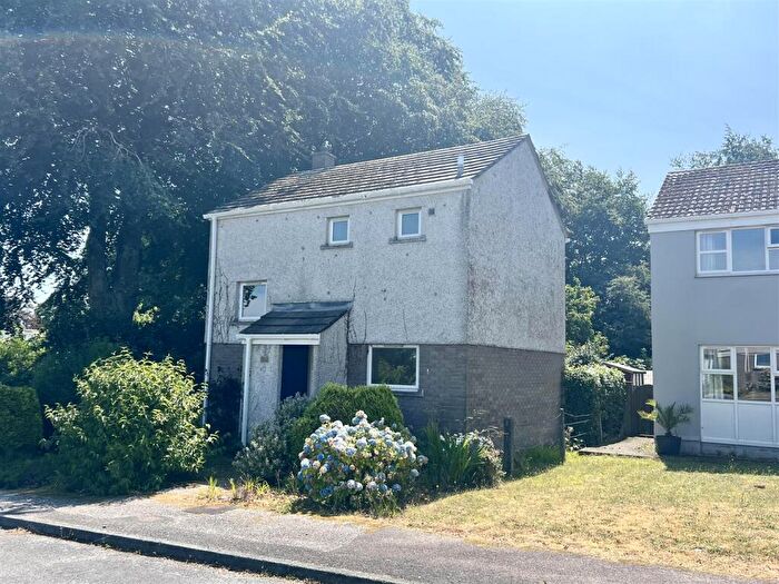 2 Bedroom Detached House For Sale In Watering Hill Close, St. Austell, PL25
