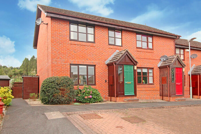 3 Bedroom End Of Terrace House To Rent In Hexham, Northumberland, NE46