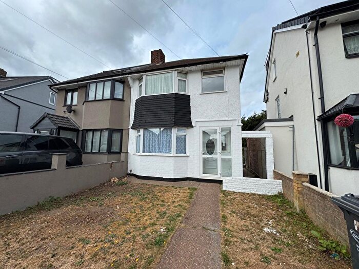 3 Bedroom Detached House To Rent In Marston Avenue, Dagenham, RM10