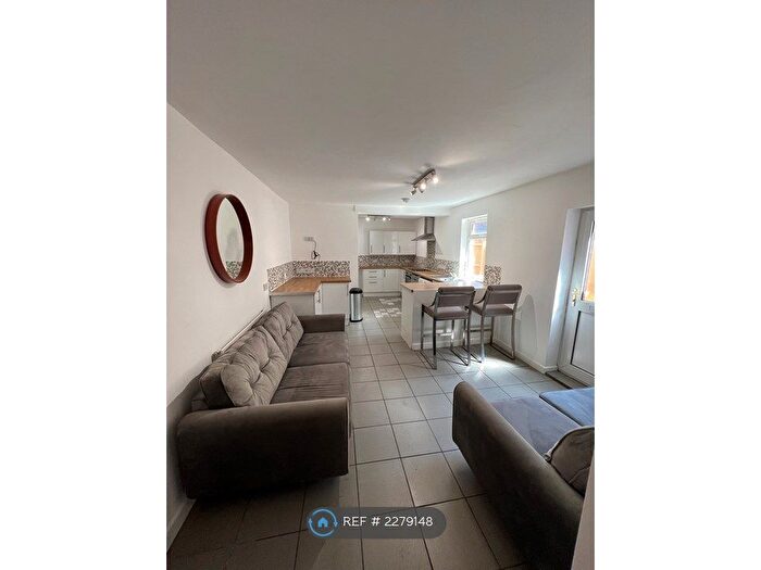 5 Bedroom Terraced House To Rent In Wyeverne Road, Cardiff, CF24