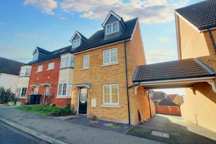 3 Bedroom Town House To Rent In Partridge Close, Stowmarket, Suffolk, IP14
