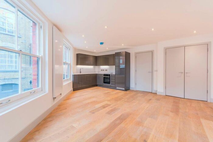 3 Bedroom Flat To Rent In Dingley Road, Old Street, London, EC1V