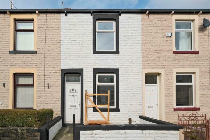 2 Bedroom Terraced House To Rent In Brockenhurst Street, Burnley, Lancashire, BB10