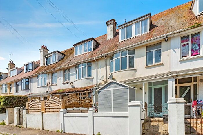 2 Bedroom Property To Rent In Leighon Road, Paignton, TQ3