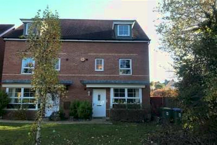 4 Bedroom House To Rent In Cardinal Place, SO16