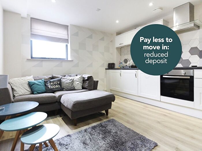 2 Bedroom Flat To Rent In Corner House, Cathays, CF24