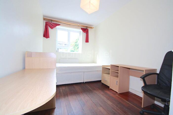 4 Bedroom Flat To Rent In Scafell, Stanhope Street, Regent's Park, NW1